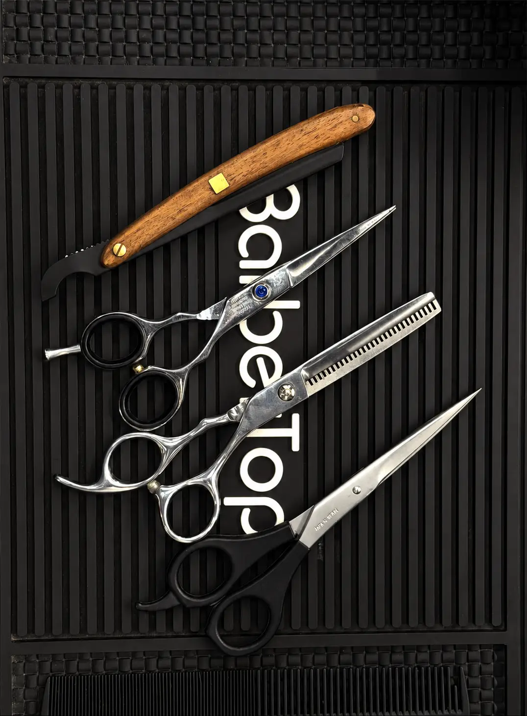 Silvio Gents Salon grooming detail